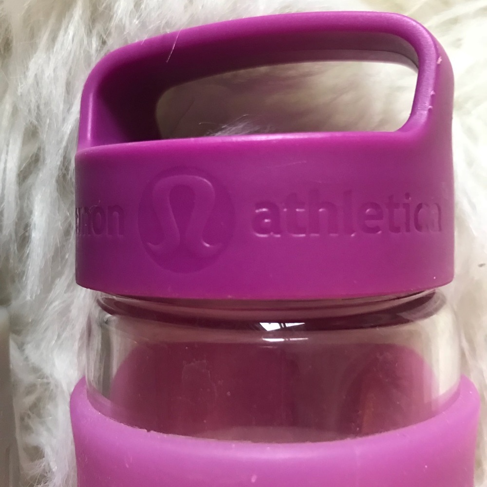 Lululemon glass water bottles